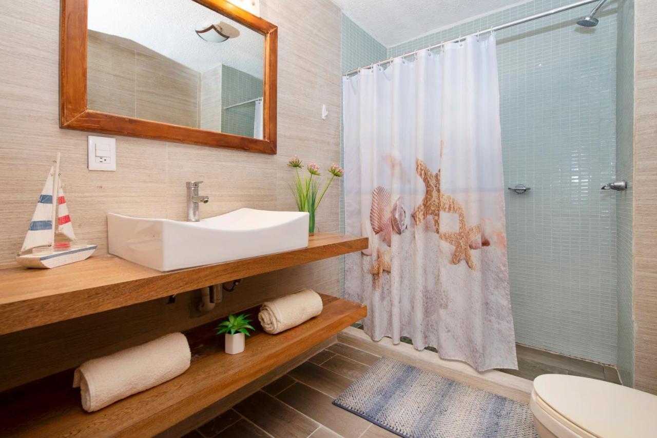 Appartamento Cozy Ocean Front Penthouse At Marlin Beach Cancún Esterno foto