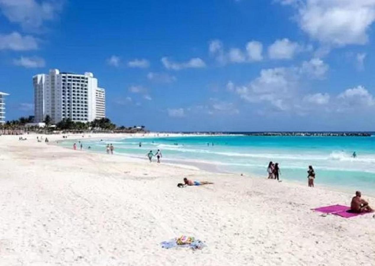 Appartamento Cozy Ocean Front Penthouse At Marlin Beach Cancún Esterno foto
